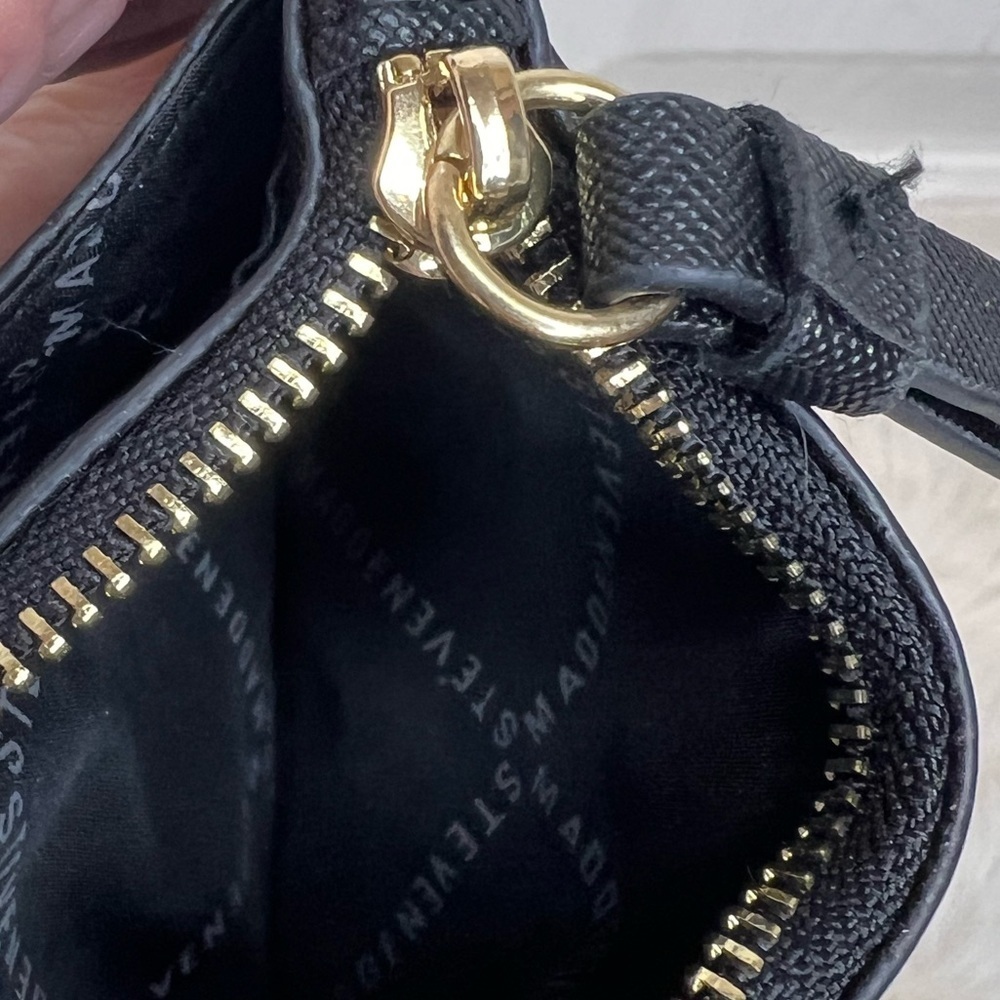STEVE MADDEN CARD HOLDER - Picture 4 of 8